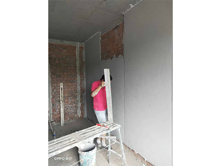 山东达晨建筑工程轻质石膏抹灰施工现场